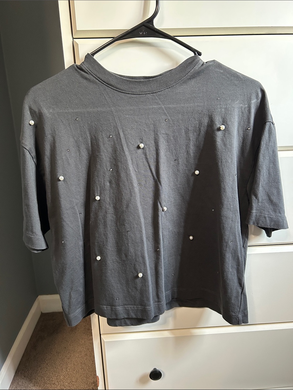Gray Pearl-Embellished Short Sleeve Tee